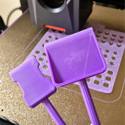 Stencil holder